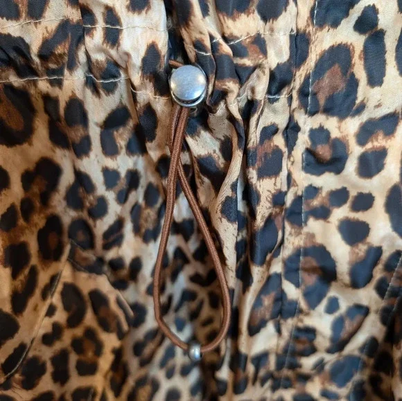 NWT TORRID Outerwear Leopard Zip Up Draw String Longer Rain Jacket Plus Size 6X - Picture 6 of 10